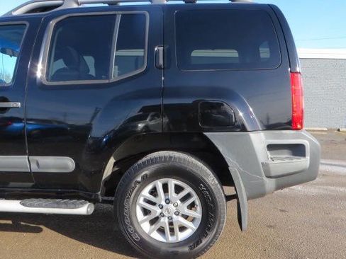 Used 2015 Nissan Xterra S w/ Value Package image 27