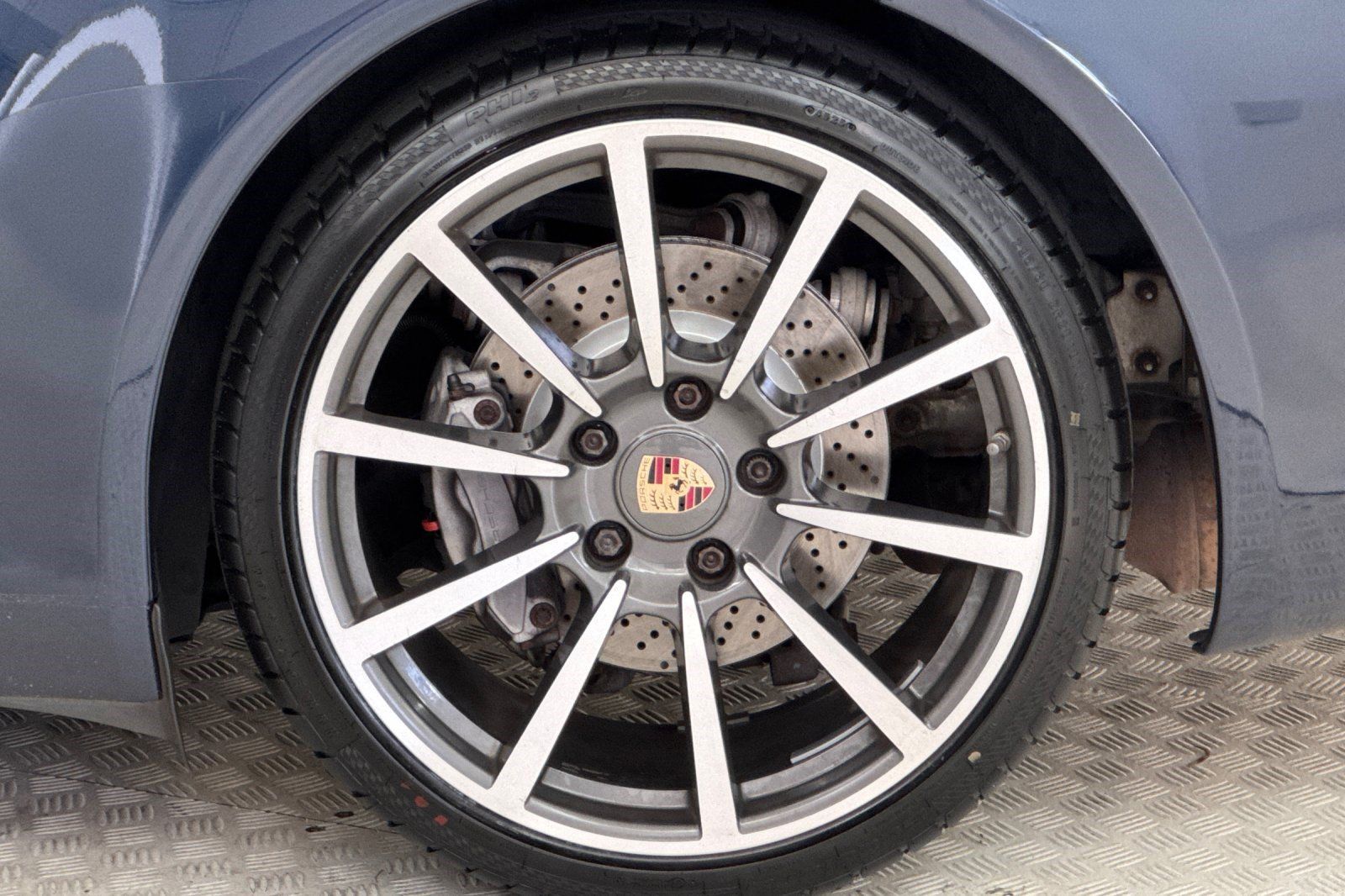 Used 2015 Porsche 911 Carrera RWD image 13