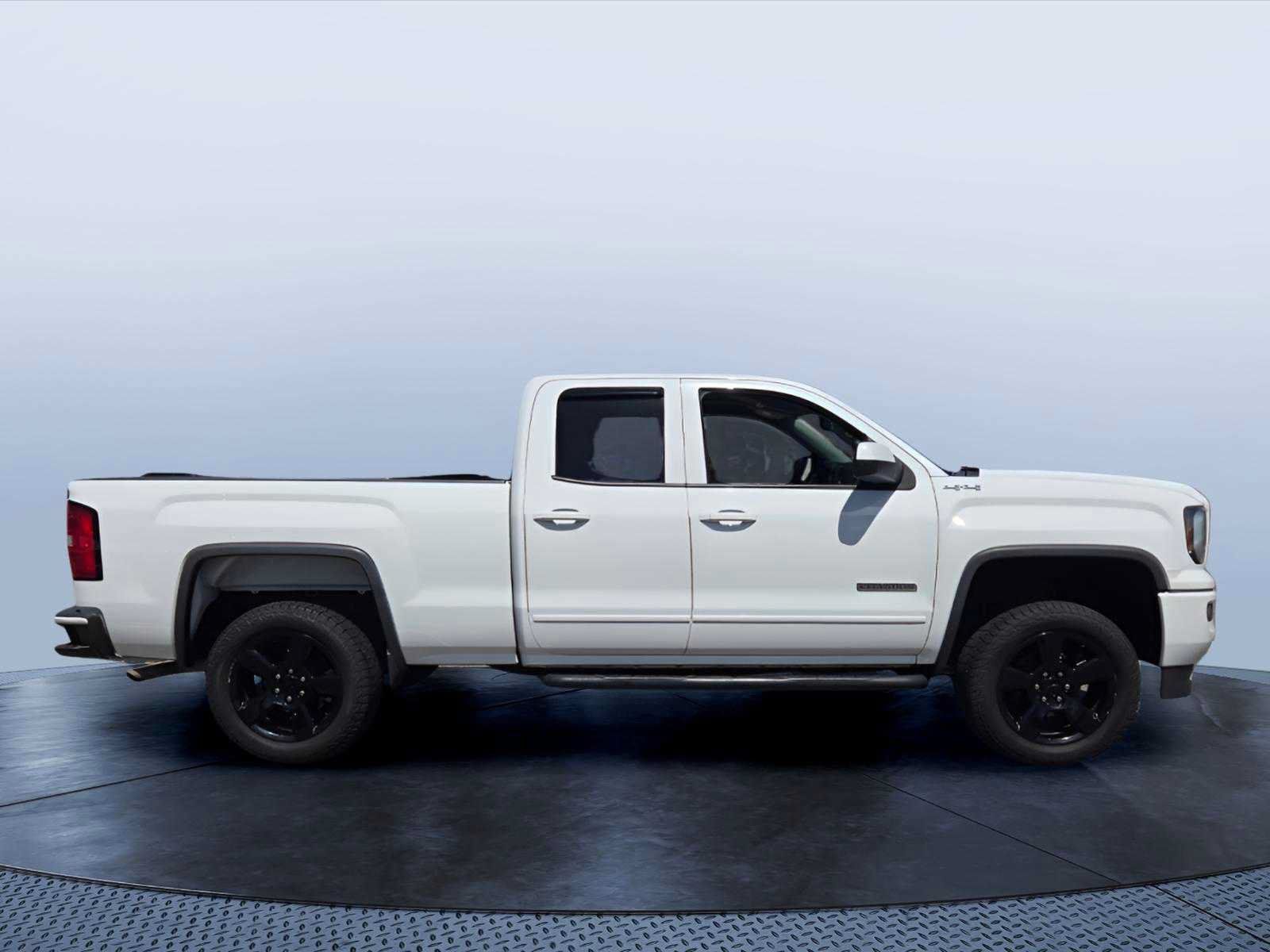 Used 2018 GMC Sierra 1500 4x4 Double Cab w/ Elevation Edition image 3