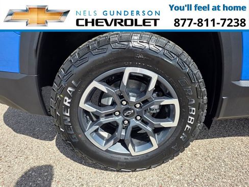 New 2026 Chevrolet Equinox ACTIV AWD/4WD image 9