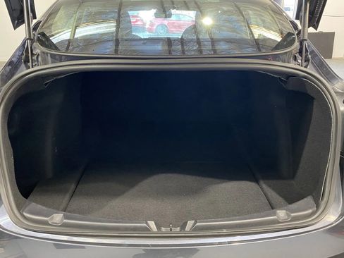 Used 2020 Tesla Model 3 Standard Range Plus image 9