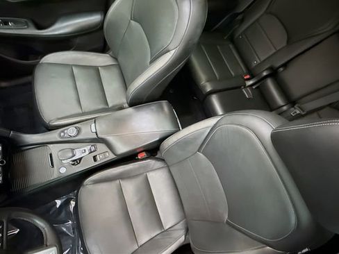 Used 2019 INFINITI QX50 Essential w/ Premium Heat Package image 22