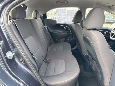 Used 2015 Kia Rio LX image 10