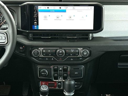 New 2026 Jeep Gladiator Sport AWD/4WD image 26