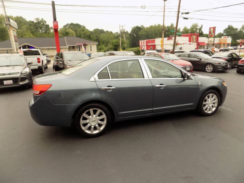 Used 2011 Lincoln MKZ FWD image 3