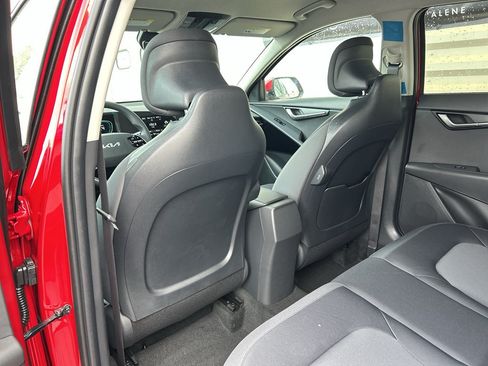 New 2026 Kia Niro LX FWD image 13