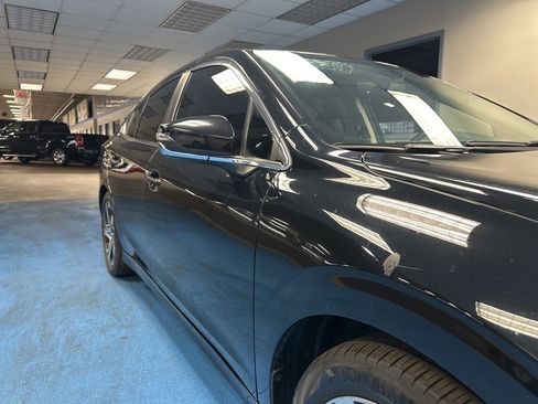 Used 2022 Subaru Legacy Limited image 4