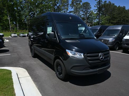 Used 2026 Mercedes-Benz Sprinter 2500 image 23