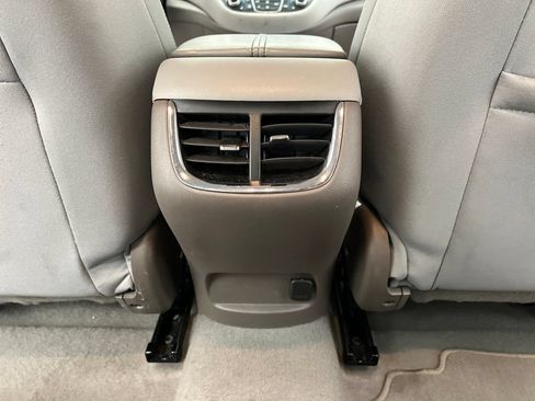 Used 2025 Chevrolet Malibu LT FWD image 21