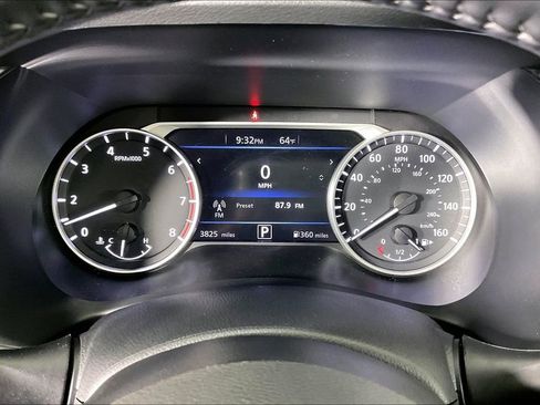 Certified 2025 Nissan Sentra SV w/ SV Premium Package image 30