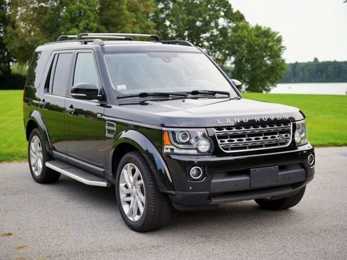 Used 2016 Land Rover LR4 HSE Silver Edition AWD/4WD image 2