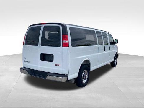 Used 2025 GMC Savana 3500 LT w/ LT Preferred Equipment Group RWD image 3