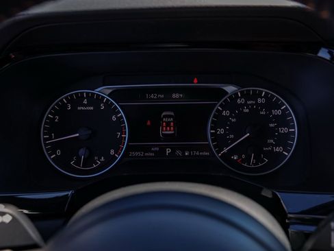 Used 2025 Nissan Pathfinder Rock Creek image 28