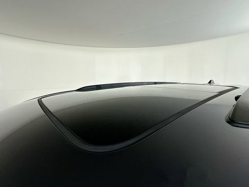 Certified 2024 Jeep Grand Cherokee L Limited w/ Luxury Tech Group II image 34