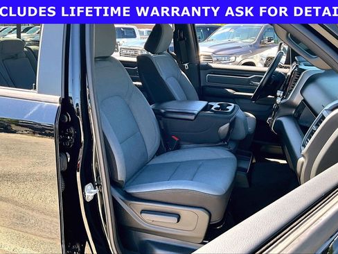 Used 2023 RAM 1500 Big Horn AWD/4WD image 7