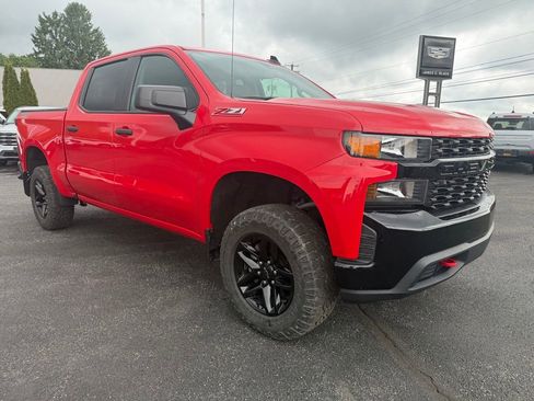 Used 2020 Chevrolet Silverado 1500 Custom Trail Boss w/ Custom Convenience Package AWD/4WD image 8