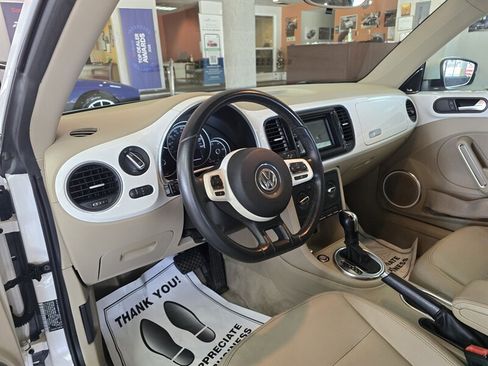 Used 2013 Volkswagen Beetle 2.5 FWD image 8