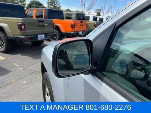 Used 2011 Nissan Xterra X AWD/4WD image 12