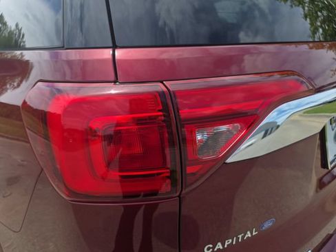 Used 2018 GMC Acadia Denali w/ Technology Package FWD image 37