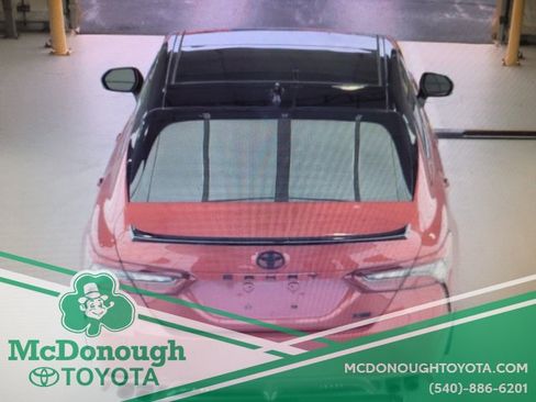 Used 2024 Toyota Camry XSE w/ Navigation Package image 17