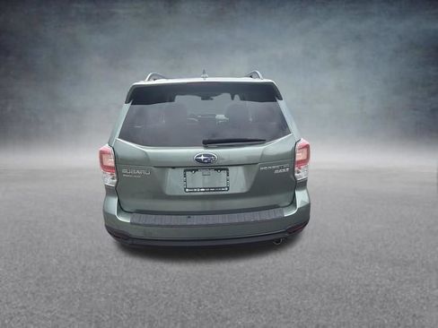 Used 2017 Subaru Forester 2.5i Premium w/ All-Weather Package AWD/4WD image 4