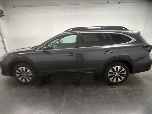 Certified 2025 Subaru Outback Limited image 6