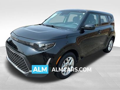 Used 2025 Kia Soul LX w/ LX Technology Package