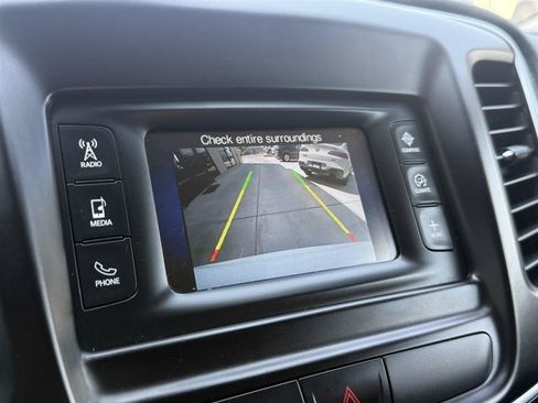 Used 2016 Chrysler 200 Limited FWD image 21