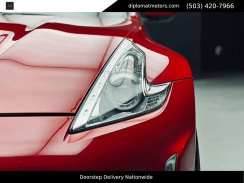 Used 2016 Nissan 370Z Coupe RWD image 13