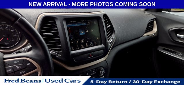 Used 2014 Jeep Cherokee Latitude AWD/4WD image 17