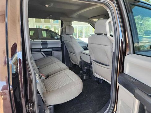 Used 2018 Ford F150 XLT image 16