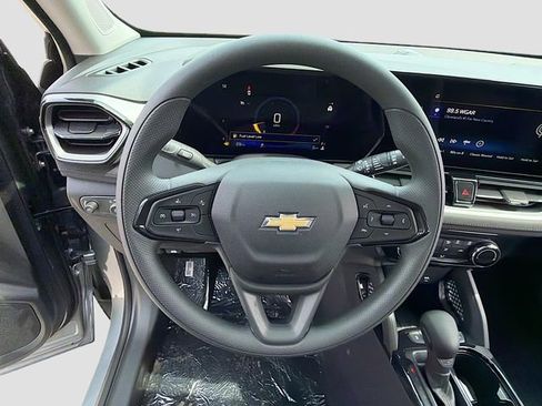 New 2026 Chevrolet TrailBlazer LT FWD image 12