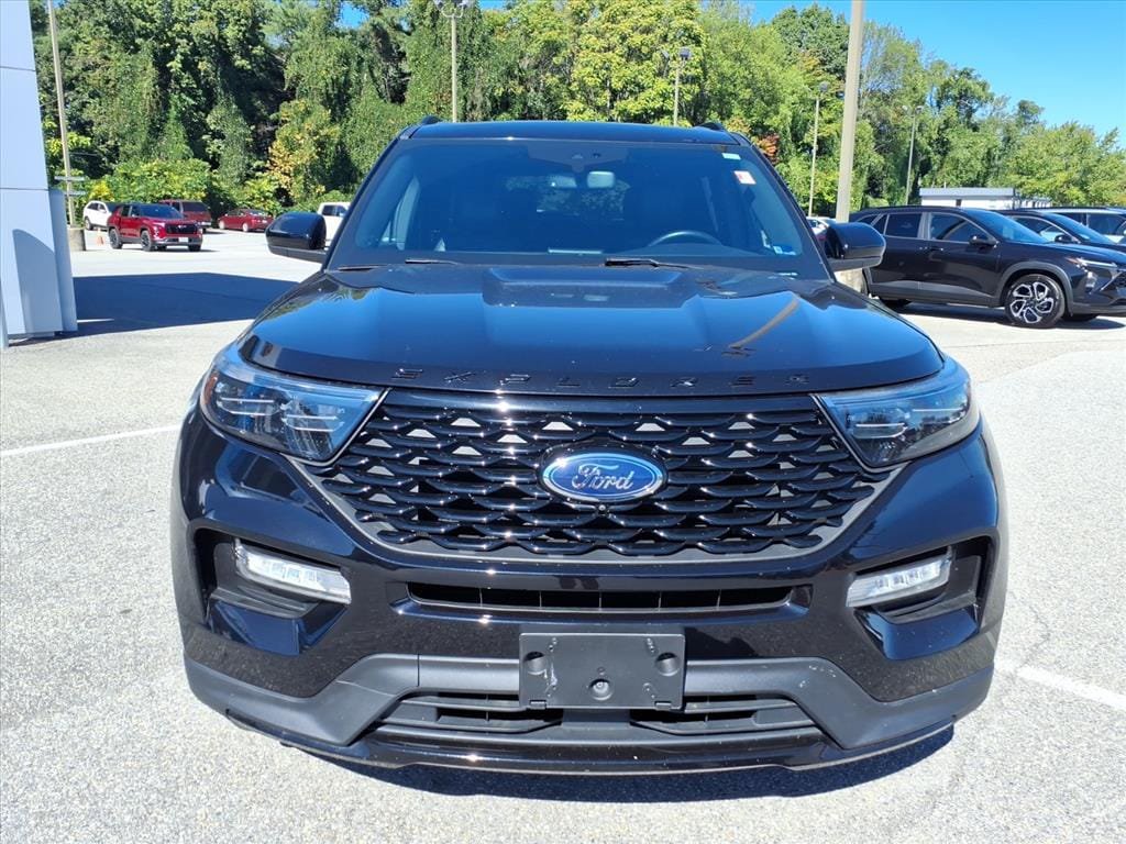 Used 2023 Ford Explorer ST-Line w/ Class IV Trailer Tow Package RWD image 9