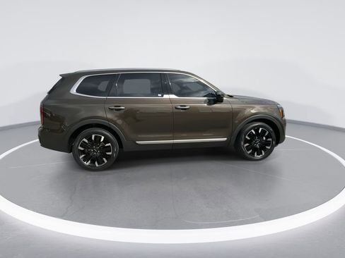 Used 2023 Kia Telluride SX FWD image 9