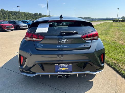 Used 2021 Hyundai Veloster Turbo R-Spec FWD image 7