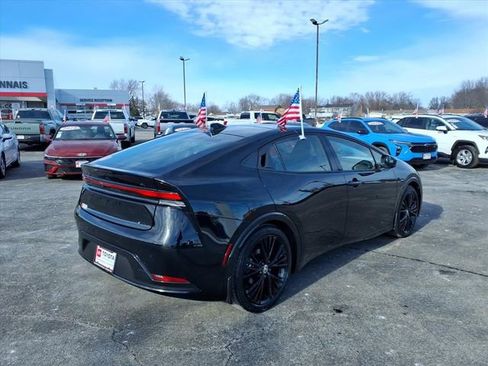 New 2026 Toyota Prius AWD image 3