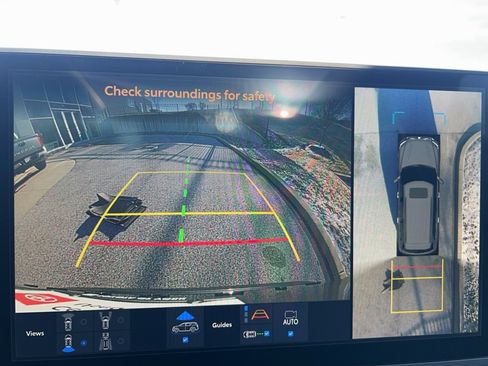 Certified 2025 Toyota Sequoia Platinum image 38