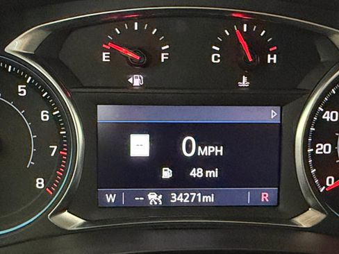 Used 2023 Chevrolet Traverse RS AWD/4WD image 16