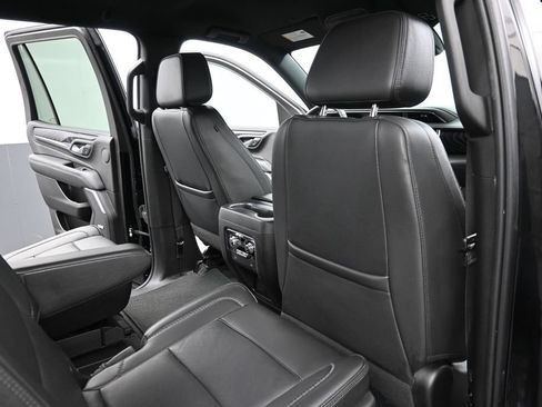Used 2023 GMC Yukon Denali RWD image 10