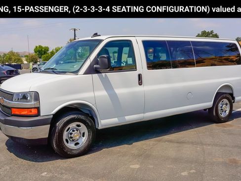 Used 2025 Chevrolet Express 3500 LT w/ LT Preferred Equipment Group RWD image 4