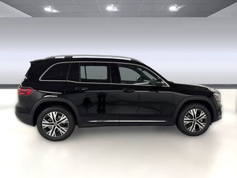 Certified 2026 Mercedes-Benz GLB 250 image 8