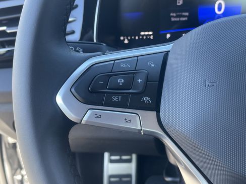 Certified 2025 Volkswagen Jetta Sport image 25