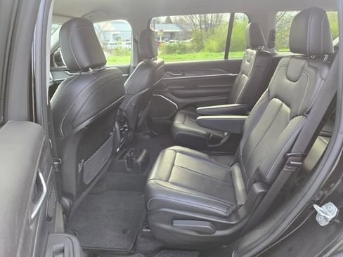 Used 2021 Jeep Grand Cherokee L Limited AWD/4WD image 28