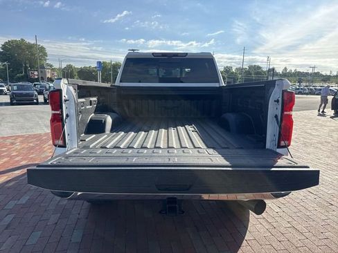 Used 2025 Chevrolet Silverado 2500 LTZ w/ LTZ Premium Package AWD/4WD image 29