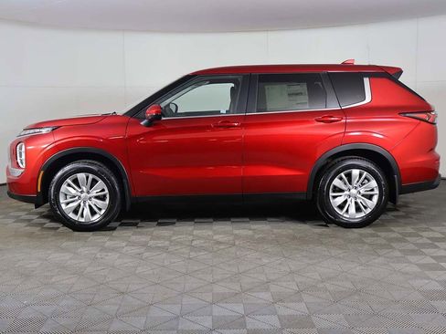 New 2026 Mitsubishi Outlander ES image 17