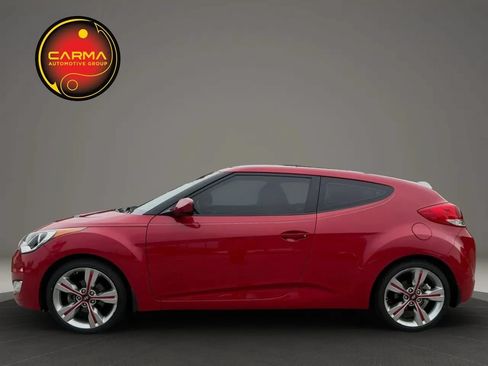 Used 2013 Hyundai Veloster w/ Style Pkg FWD image 2