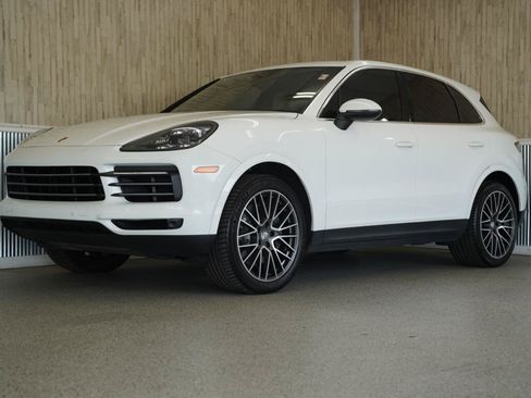 Used 2019 Porsche Cayenne S AWD/4WD image 4