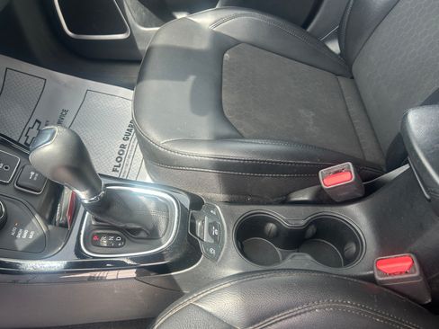 Used 2021 Jeep Compass Latitude AWD/4WD image 23