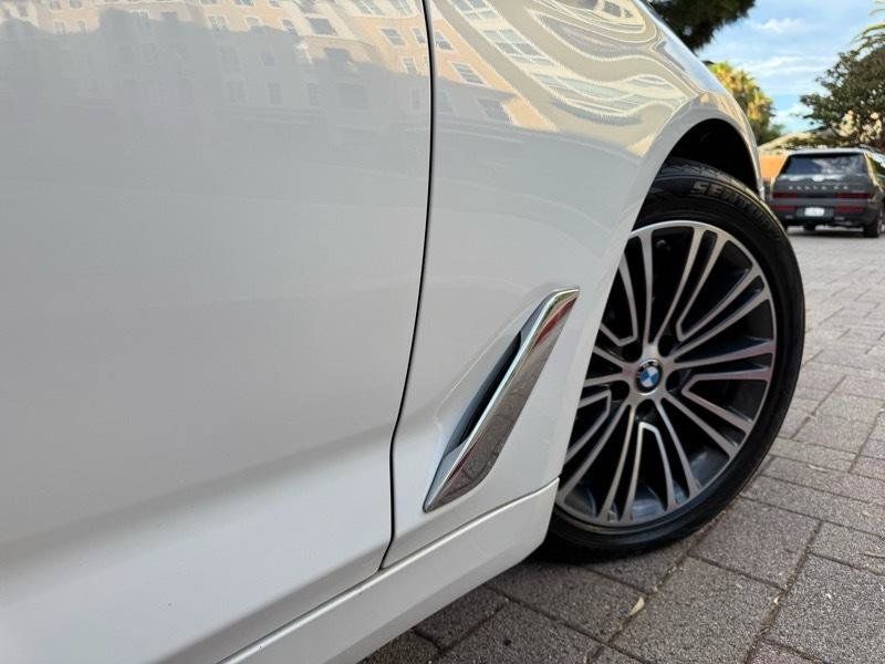 Used 2020 BMW 530i w/ Convenience Package RWD image 18
