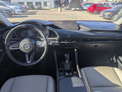 Used 2019 MAZDA MAZDA3 Sedan FWD image 27